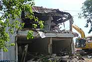   Photo of the Padang earthquake disaster by Flickr user Vaneea Creative Commons Attribution-Noncommercial-No Derivative Works 2.0 Generic