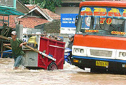  photo of Jakart floods by flickr user Pinot & Dita, CC BY-NC 2.0, http://www.flickr.com/photos/pinodita/383536143/