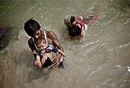 by Flickr user Save the Children, Creative Commons BY-NC-ND 2.0, http://www.flickr.com/photos/savethechildrenusa/5598094902/