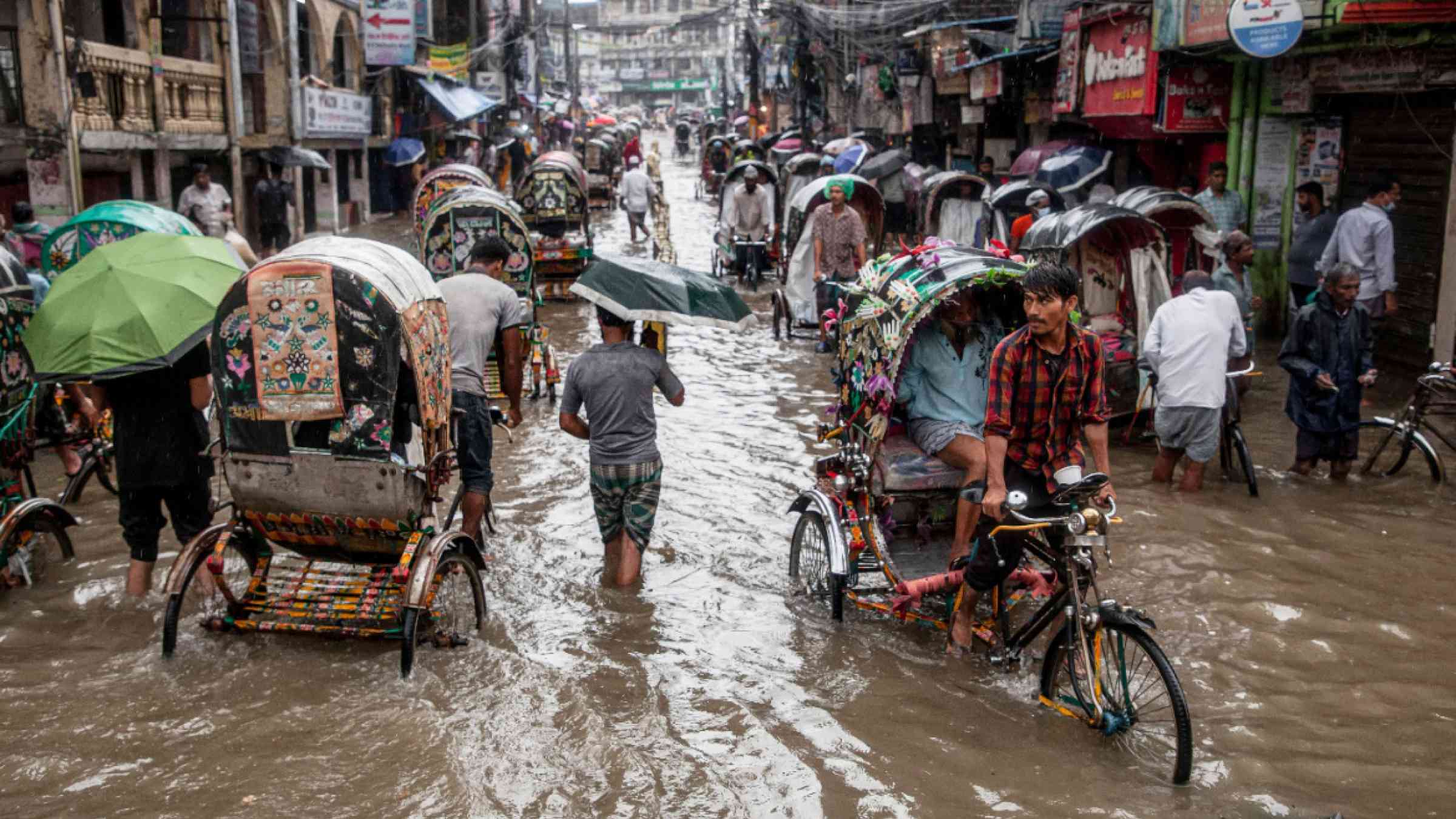 Chittagong, Bangladesh, 05 August, 2023 Due to continuous heavy rain, roads in different areas of Chittagong were flooded on Saturday.