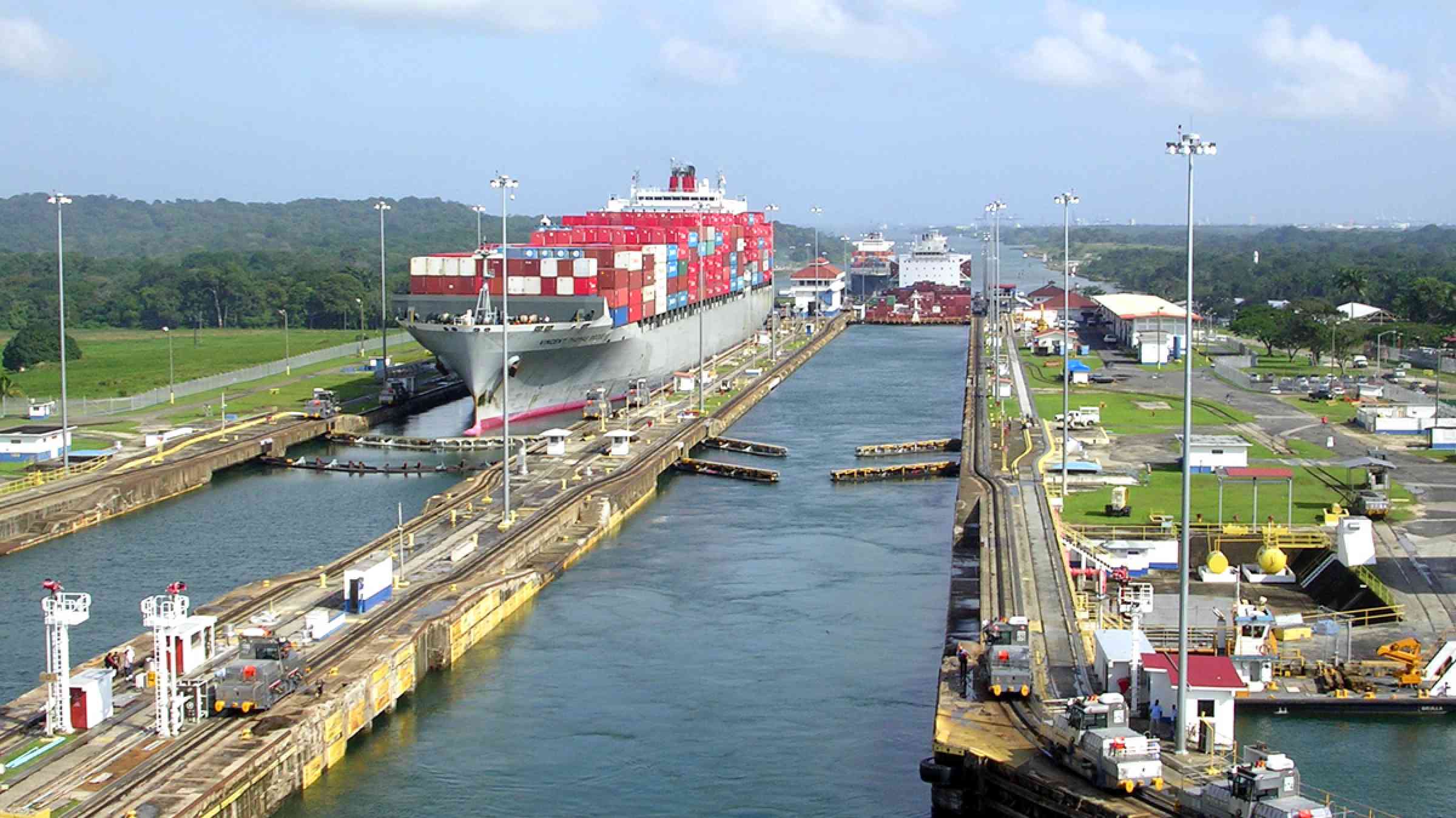 Cargo ship crossing the Panama Cannal
