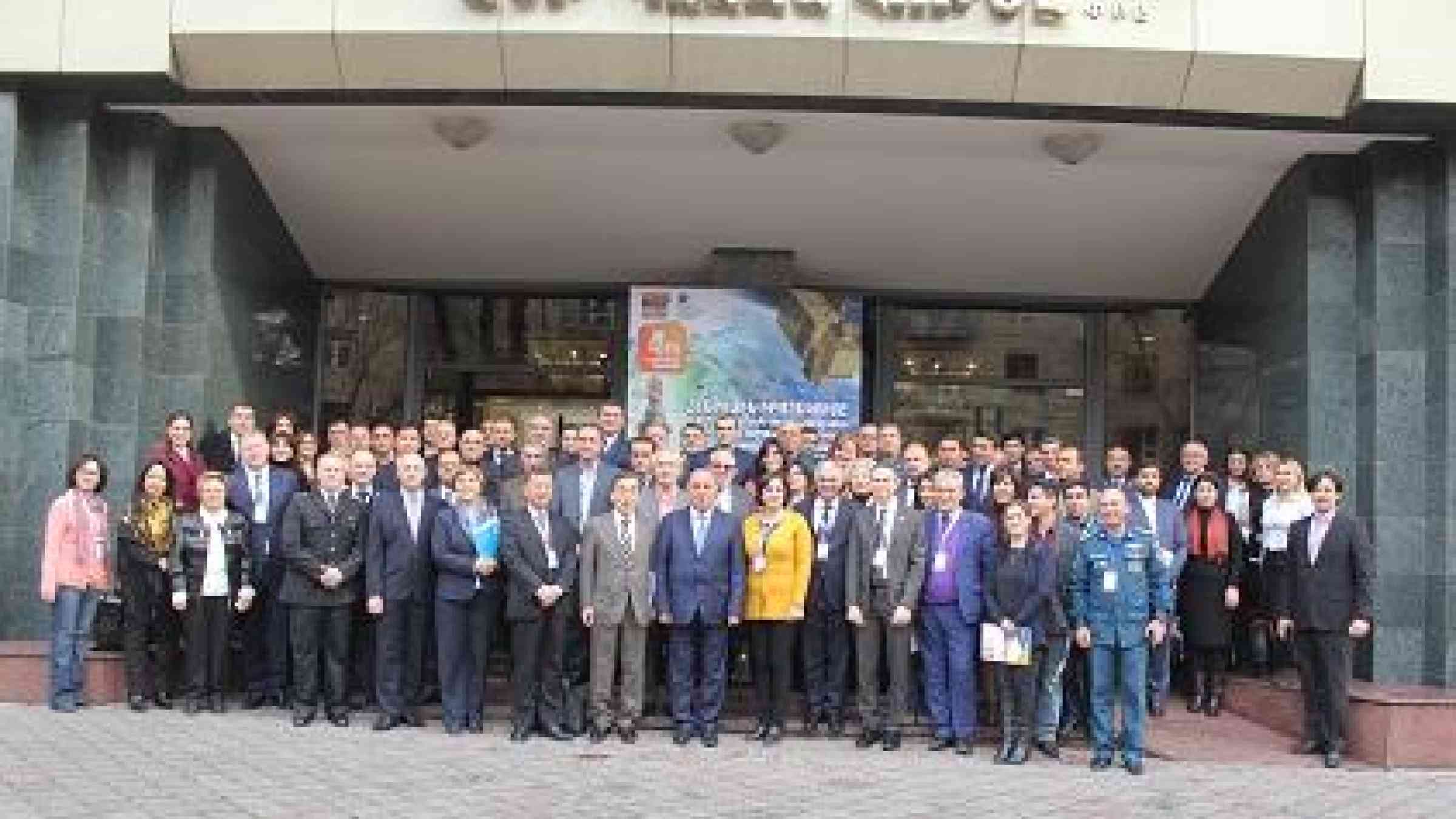 Participants at the 4th International Conference on Public Awareness as a Cornerstone of Disaster Risk Reduction and Sustainable Development, meeting in the Armenian capital Yerevan (Photo: MTES)