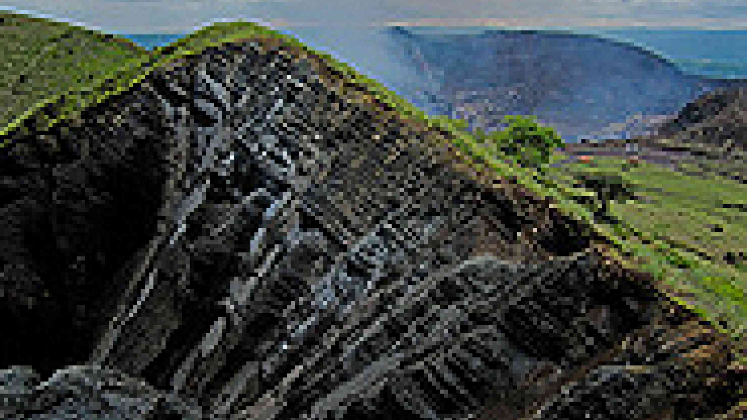 Photo of a landslide at Masaya Volcano, Nicaragua by Flickr user, Ben Beiske, Creative Commons Attribution-NonCommercial-NoDerivs 2.0 Generic http://www.flickr.com/photos/benbeiske/4924340535/