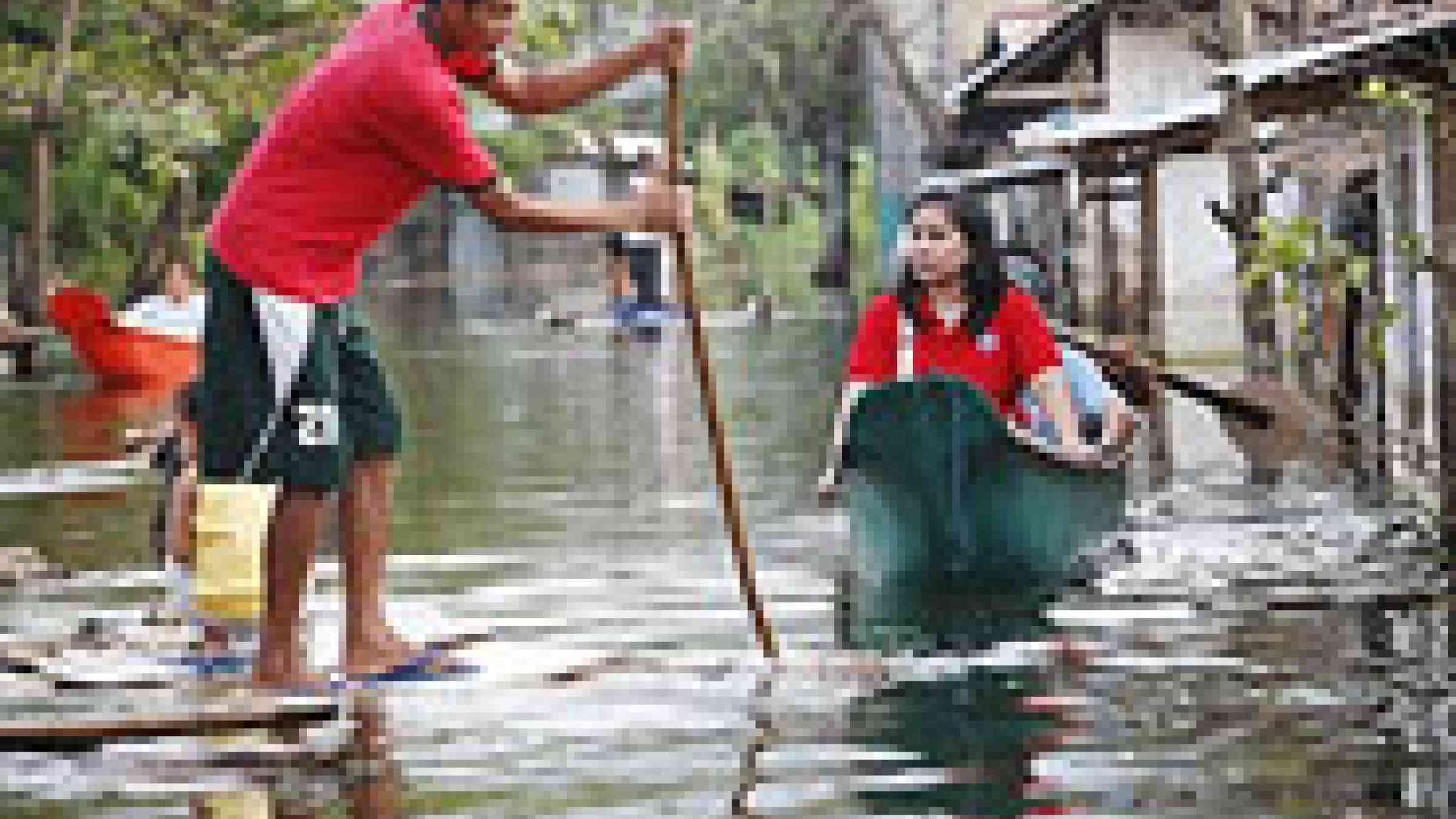 Philippines flood, 2009 by IFRC, flickr, creative commons Attribution-NonCommercial-NoDerivs 2.0 Generic, http://www.flickr.com/photos/ifrc/4244867964