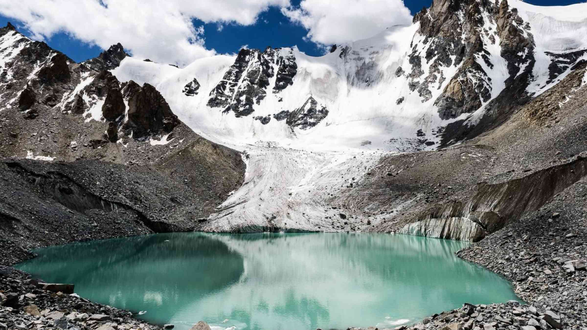 Picture of a glacial lake