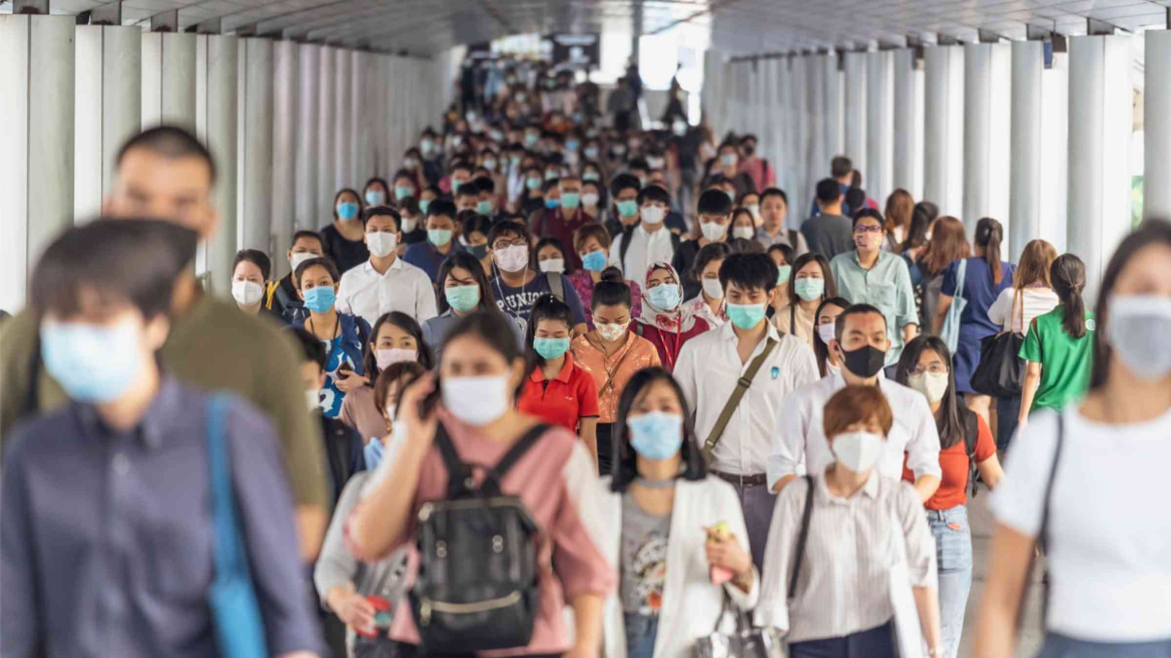 Crowd surgical mask to prevent COVID-19 transmission