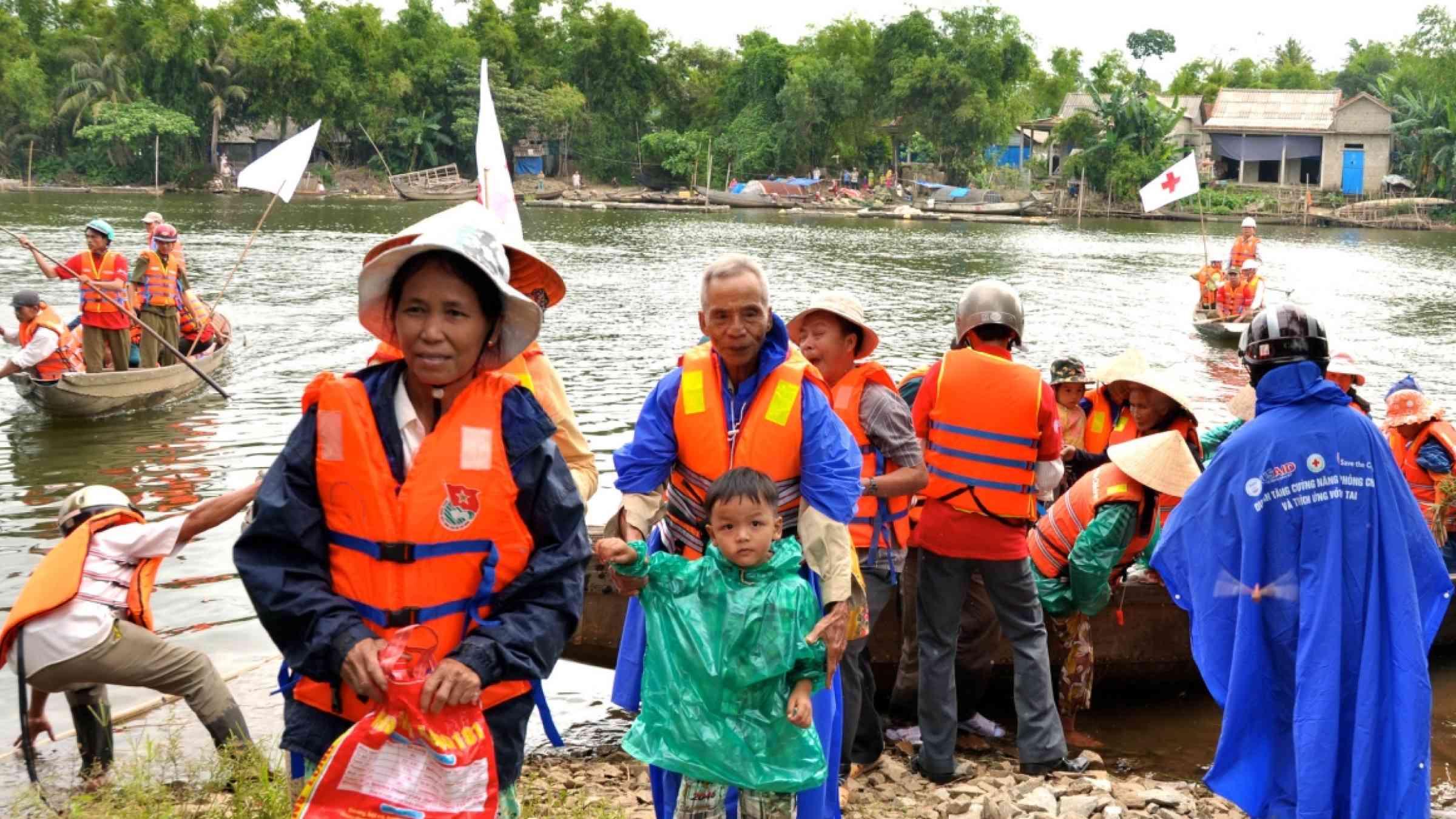 Evacuation drill for vulnerable coastal communities in Central Vietnam