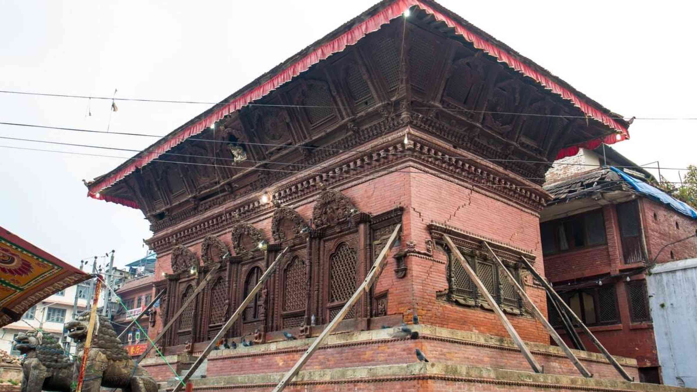 Temple in Kathmandu, needing support due to earthquake damage
