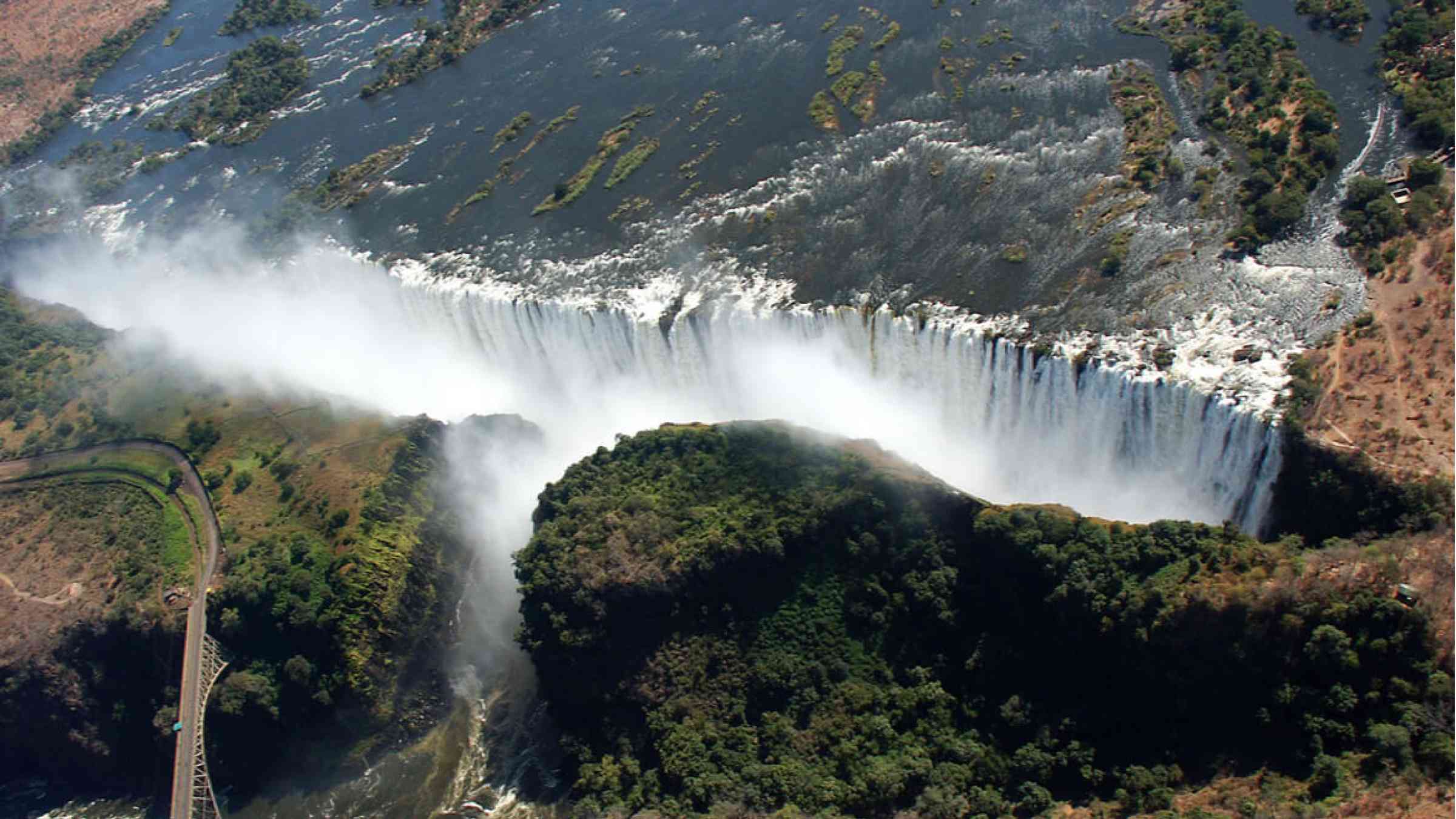 Zimbabwe-waterfall-wetlands-highlands