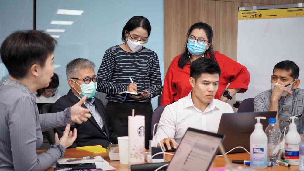 Local government officials during a training about MCR2030 