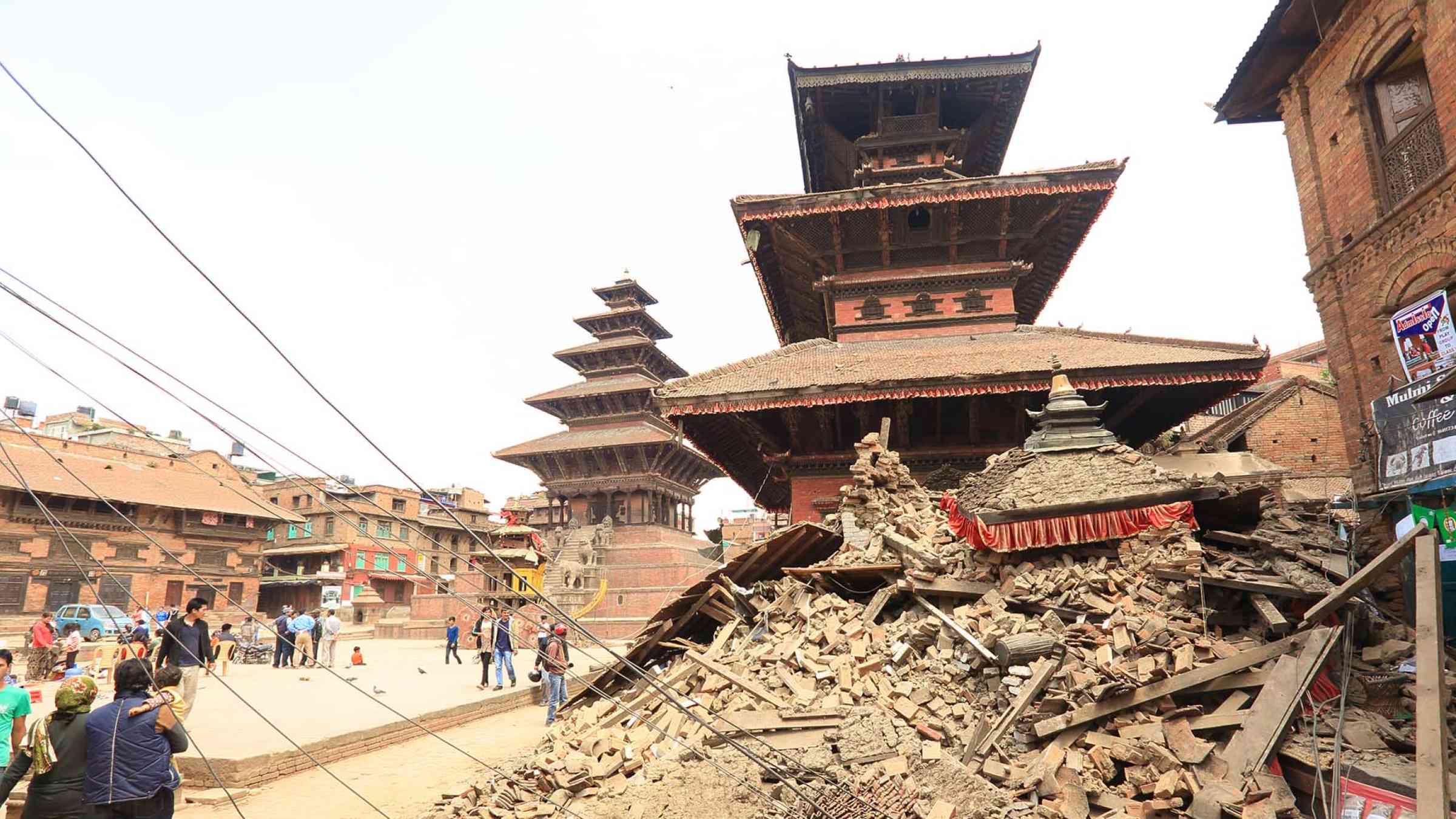 Nepal earthquake 2015 damaged buildings