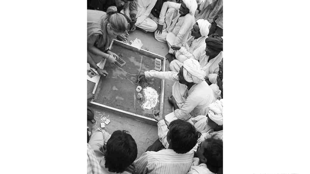 Community consultation led by SEEDS in a housing recovery project after the 2001 earthquake in Gujarat, India.