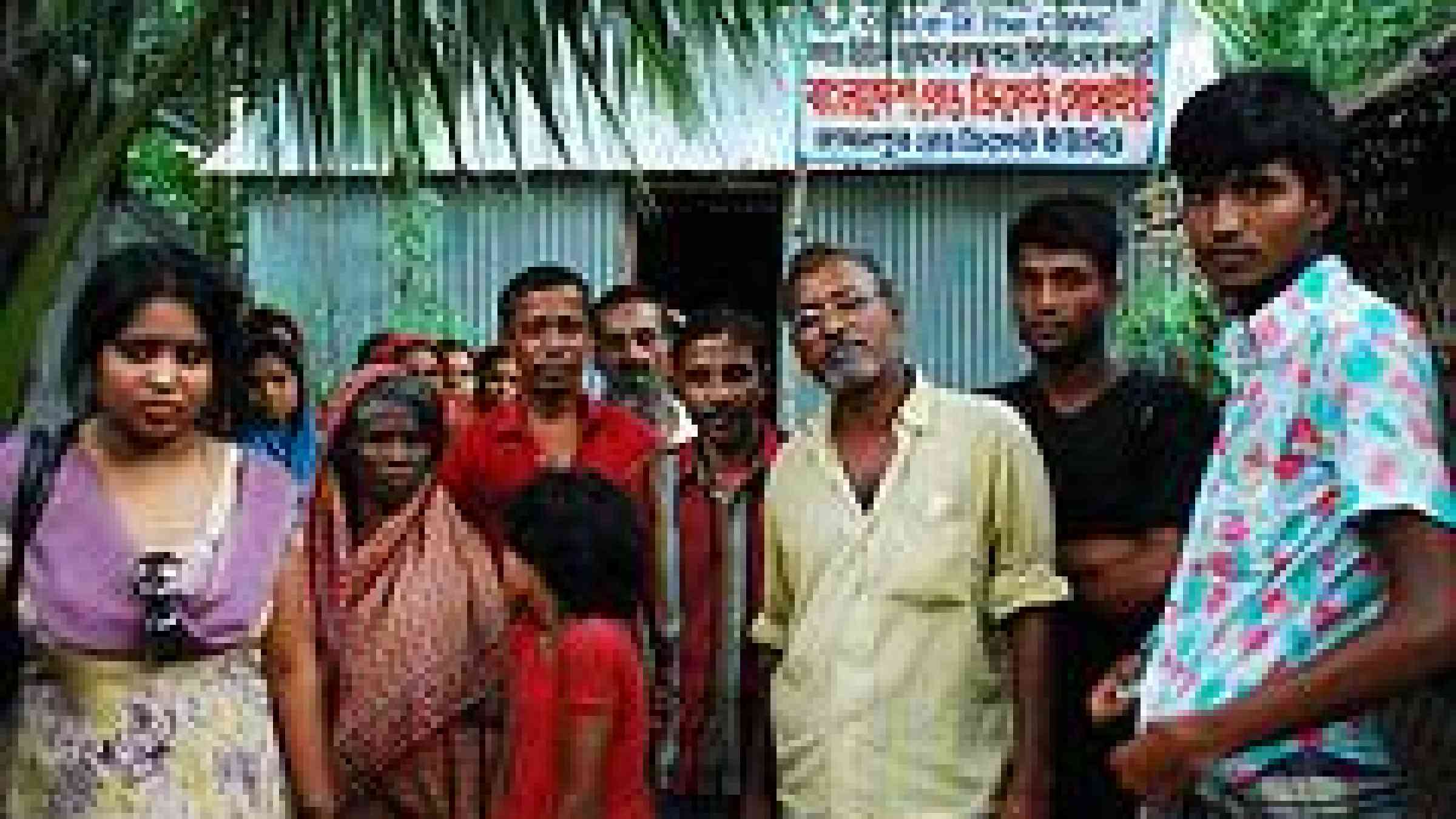 Bangladesh CDMC (community disaster management committee) photo by flickr user amirjina, CC BY-NC-ND 2.0, http://www.flickr.com/photos/amirjina/3729020342/