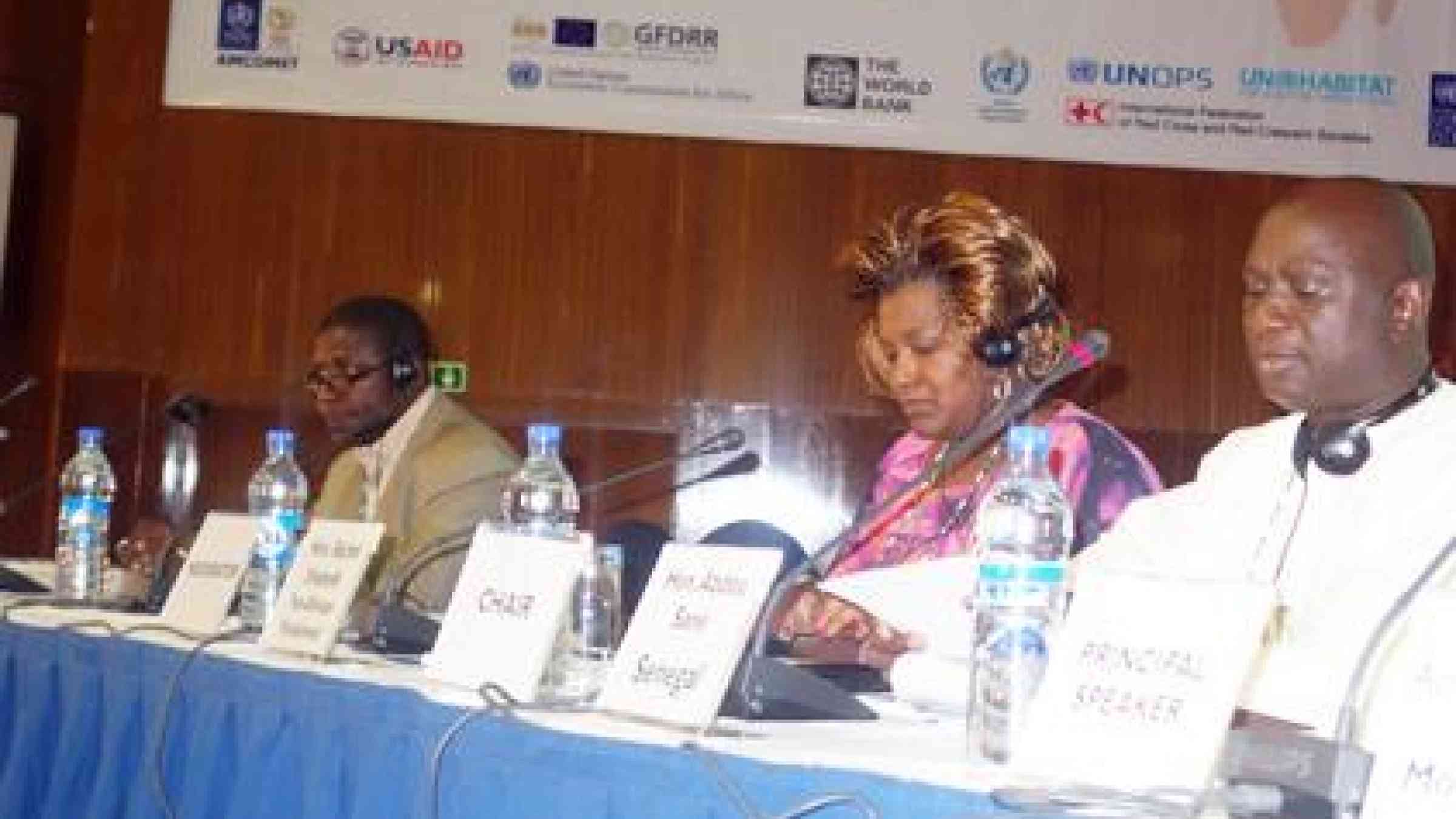 (from left to right) Secretary General Sierra Leone Red Cross, Emmanuel Hindovei Tommy, Hon. Abdou Sane, panel chairman, Hon. Rachel Shebesh, Moderator, during plenary session to discuss Managing Risk: Policy and Institutions (Photo: UNISDR)