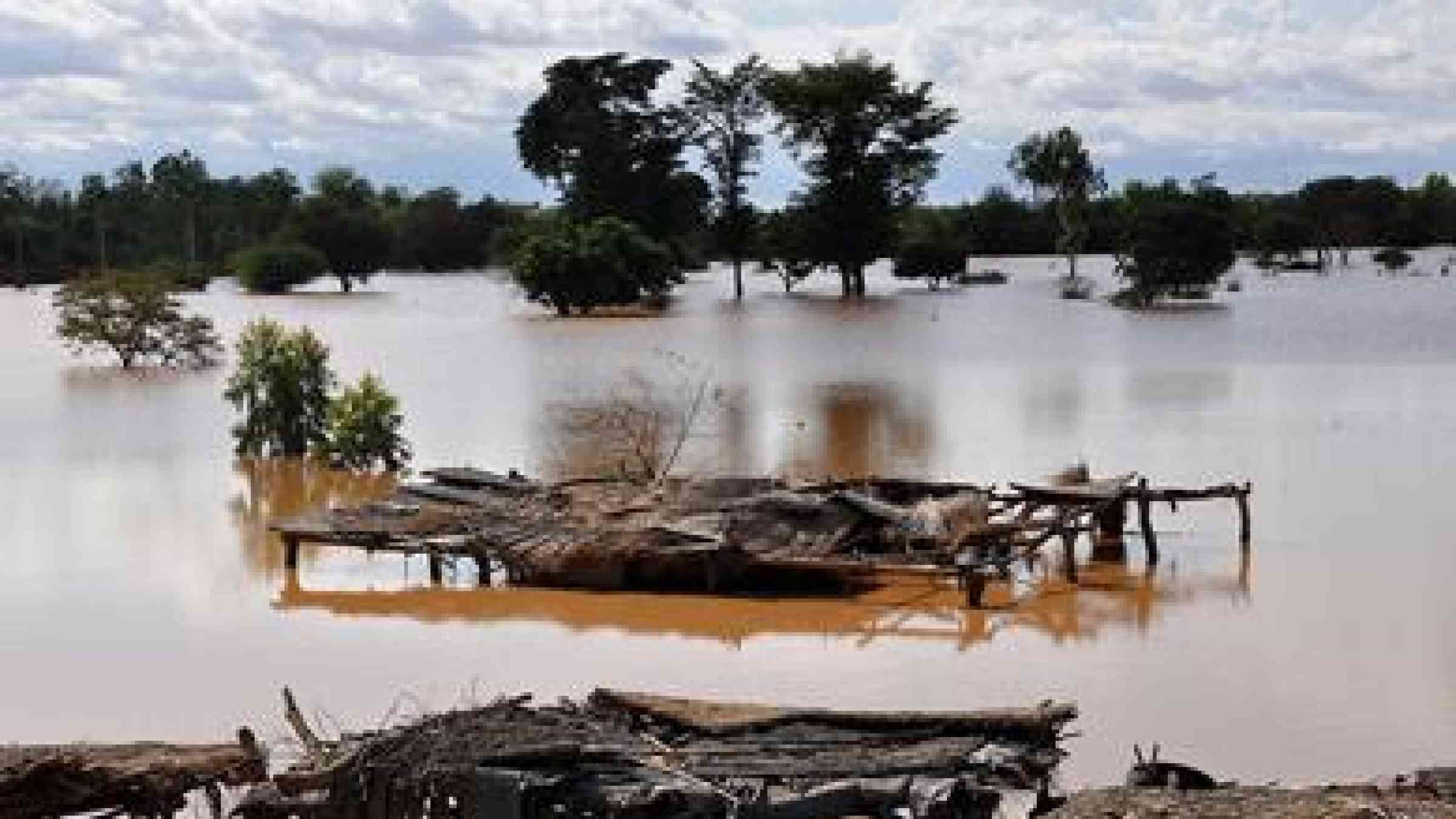 photo by Oxfam International -The river Niger exceeds its banks - https://www.flickr.com/photos/oxfam/8006491156 -CC BY-NC-ND 2.0