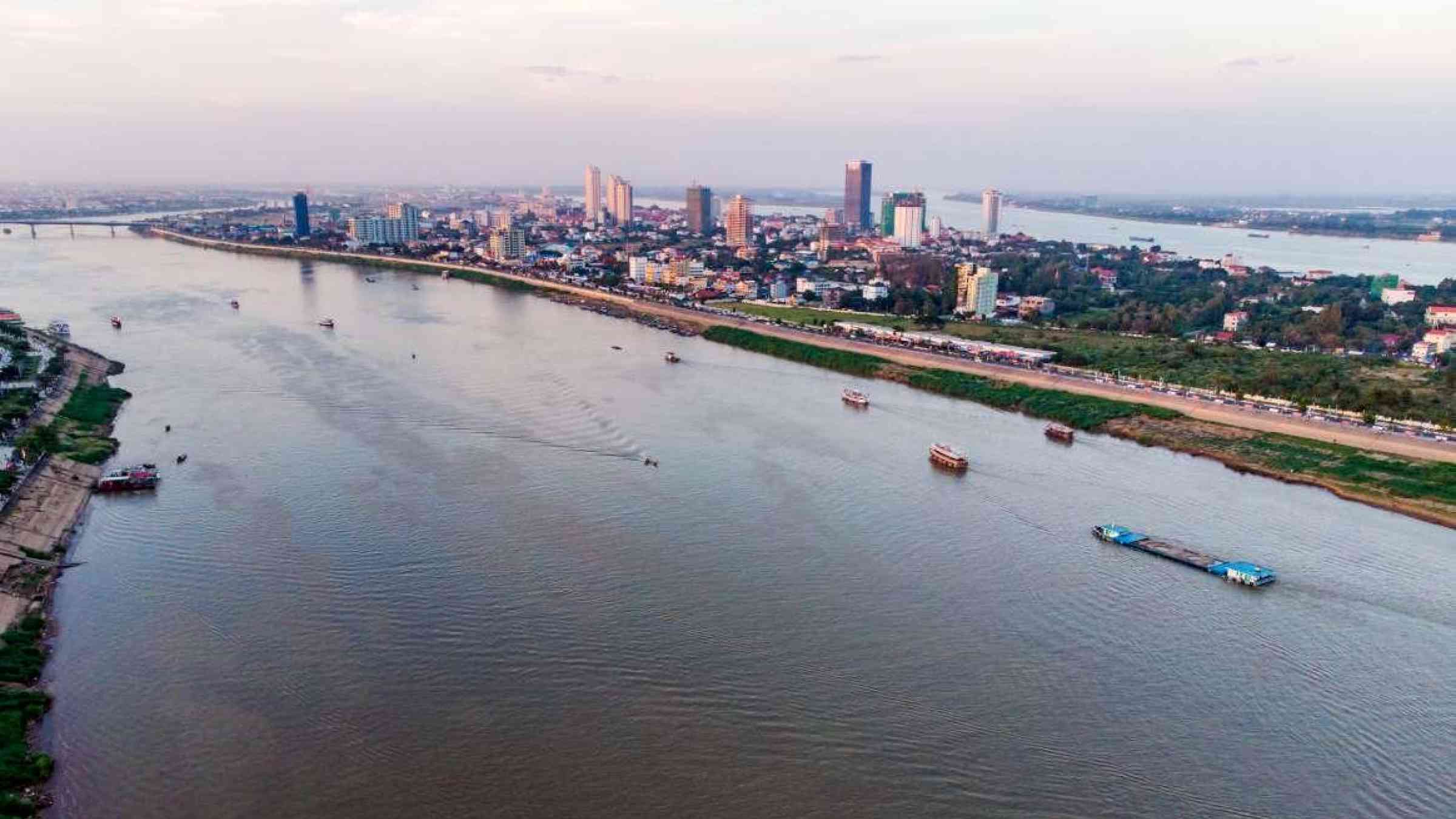 Phnom Penh, situated on the banks of the Tonle Sap, Mekong and Bassac rivers, is highly vulnerable to floods
