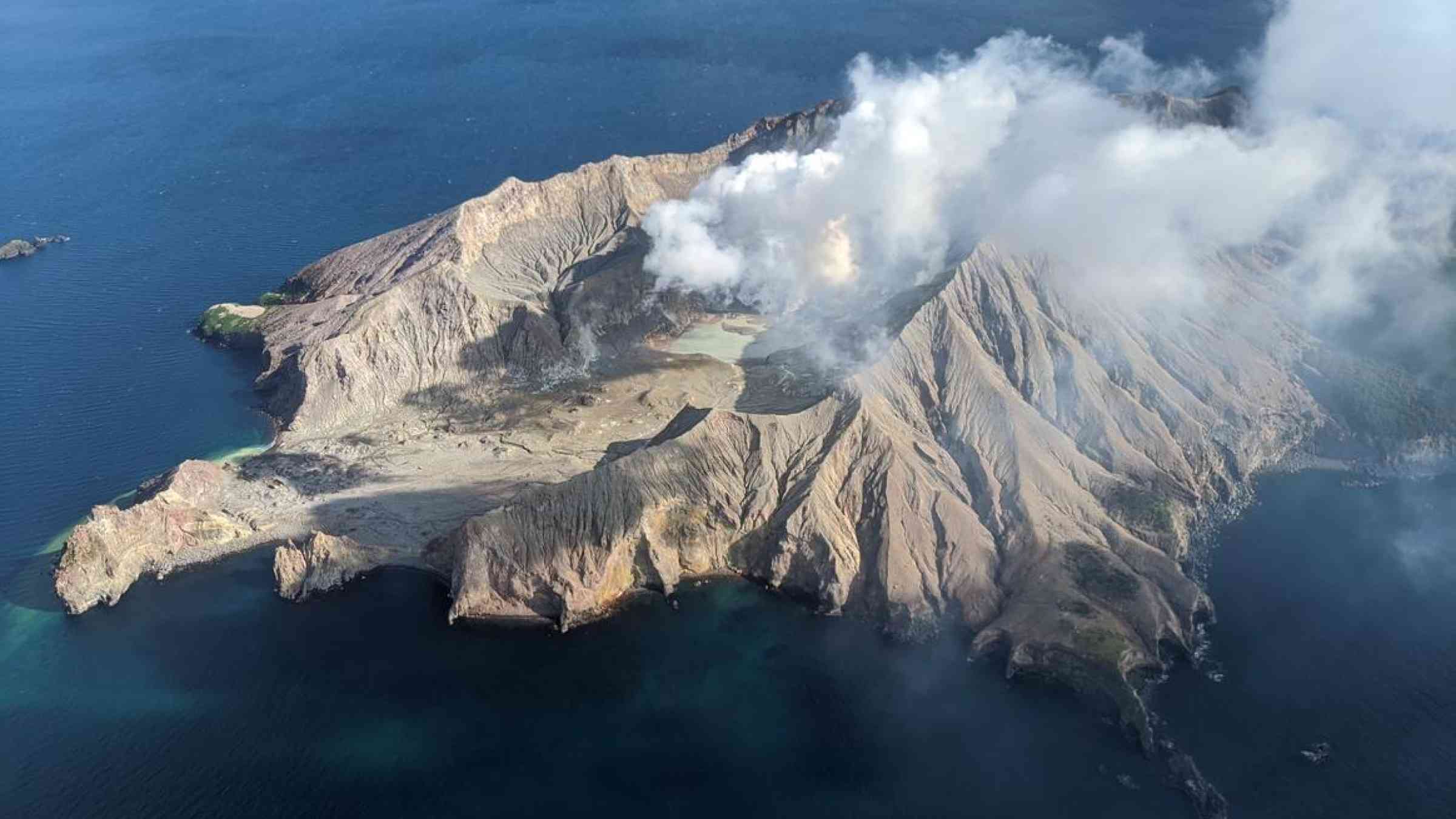 New Zealand: Can volcano forecasting strengthen tourist safety
