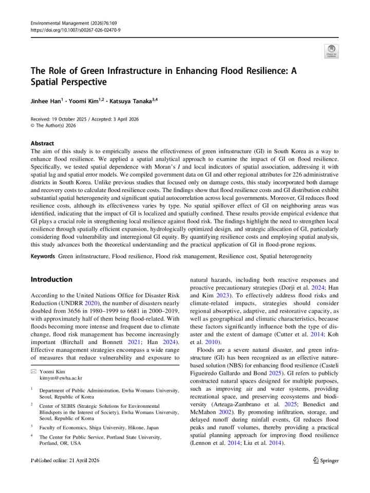 The role of green infrastructure in enhancing flood resilience: A spatial perspective thumbnail